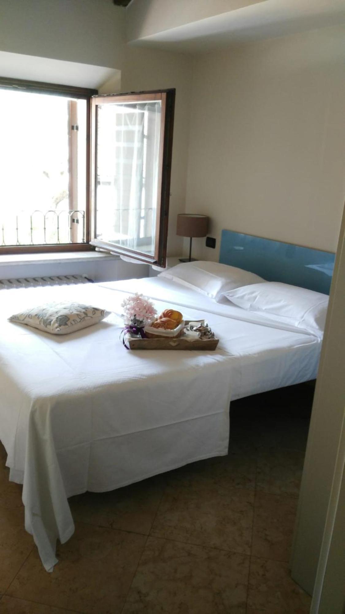 Corte San Luca Apartments Bardolino Værelse billede